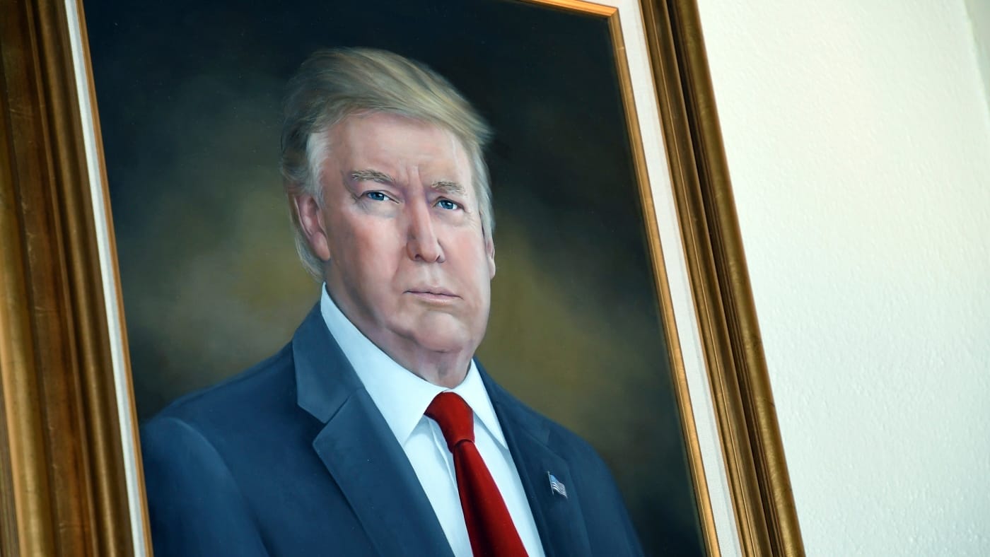 L’artiste derrière le «pire» portrait de Trump défend son travail: NPR