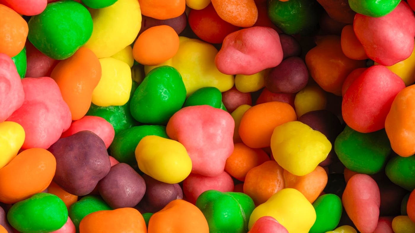 RFK et FDA poussent pour éliminer les colorants alimentaires synthétiques: coups de feu
